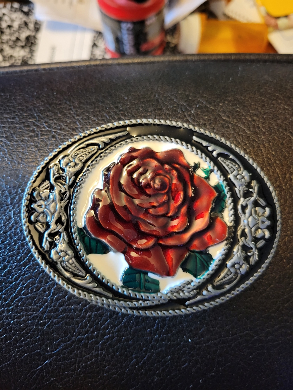 Belt buckle with Red Rose Medallion